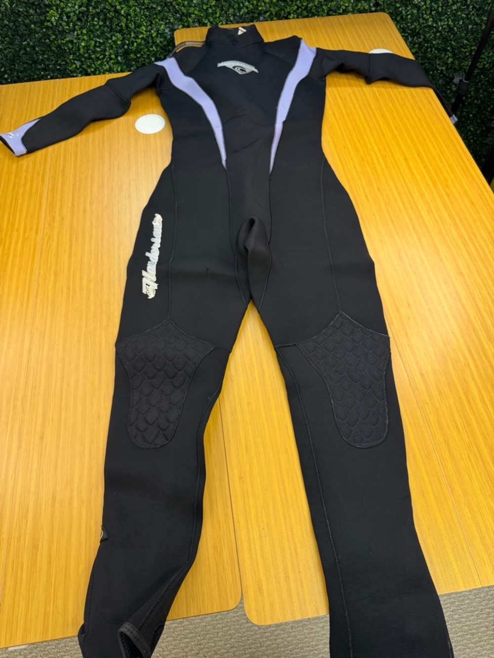 Henderson Aquatics H2 Aquasilk  3mm Wetsuit Womens Size 8 Lavender Accents